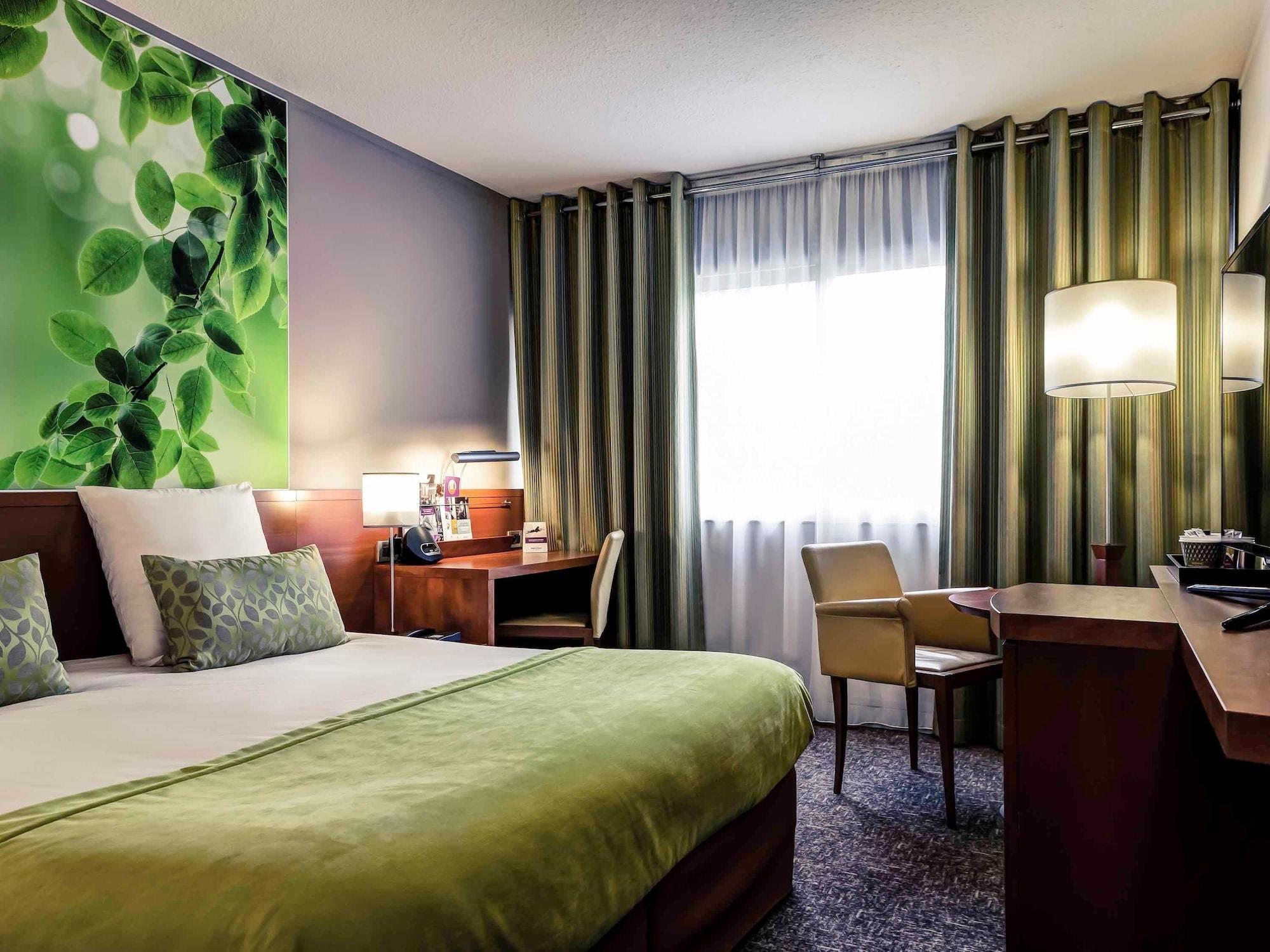 Hotel Mercure Lyon 4*